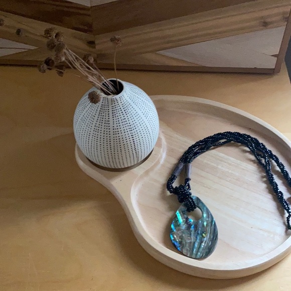 Shell Black Beaded Necklace from Indonesia - Picture 4 of 11